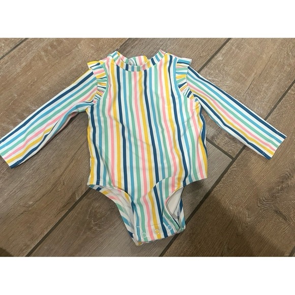 Old Navy Other - Old navy baby girl swimsuit size 3-6M